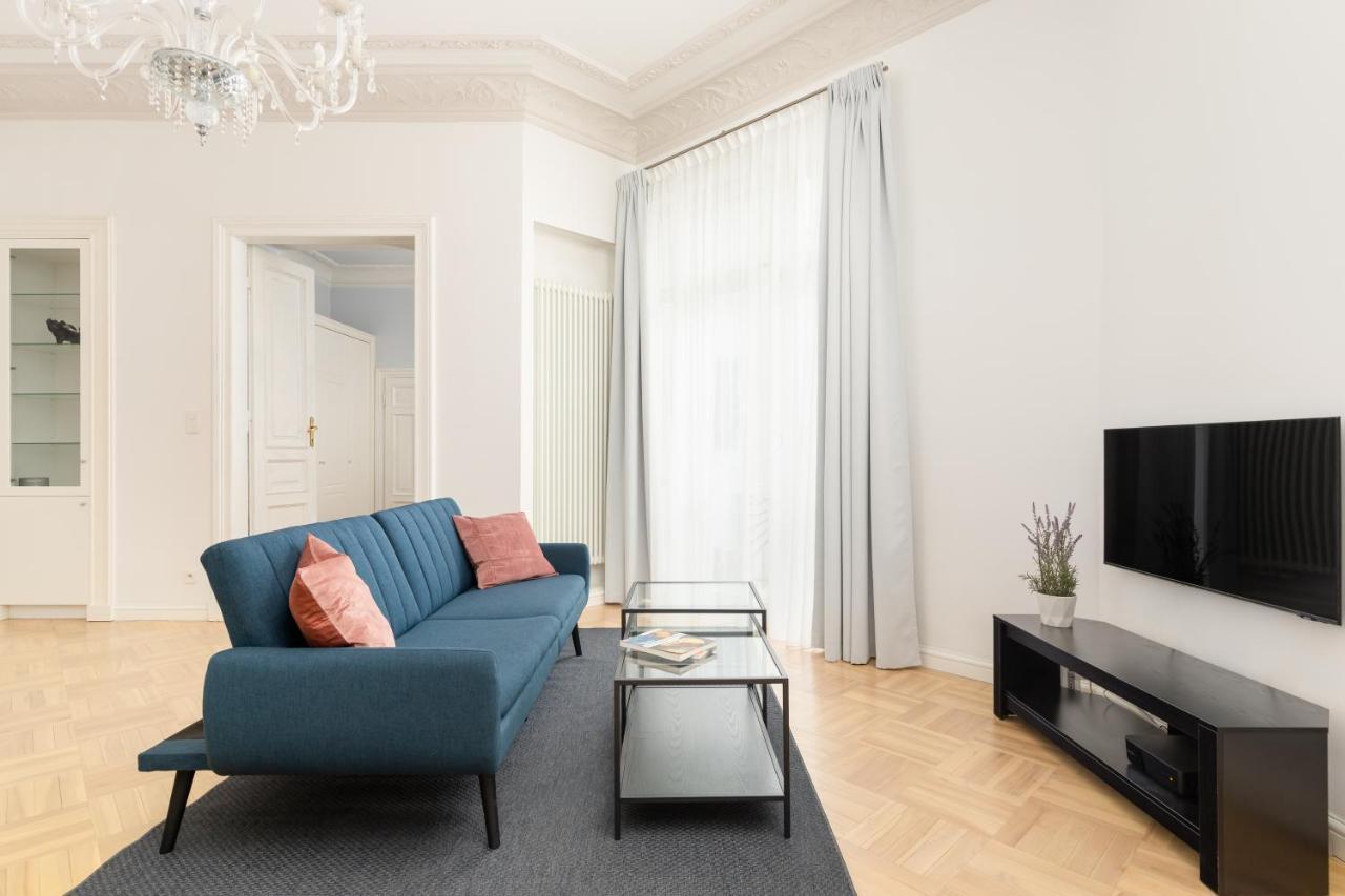 Marszalkowska 58 - Classy Two Bedroom Apartment With Balcony By Noclegi Renters Varsavia Esterno foto