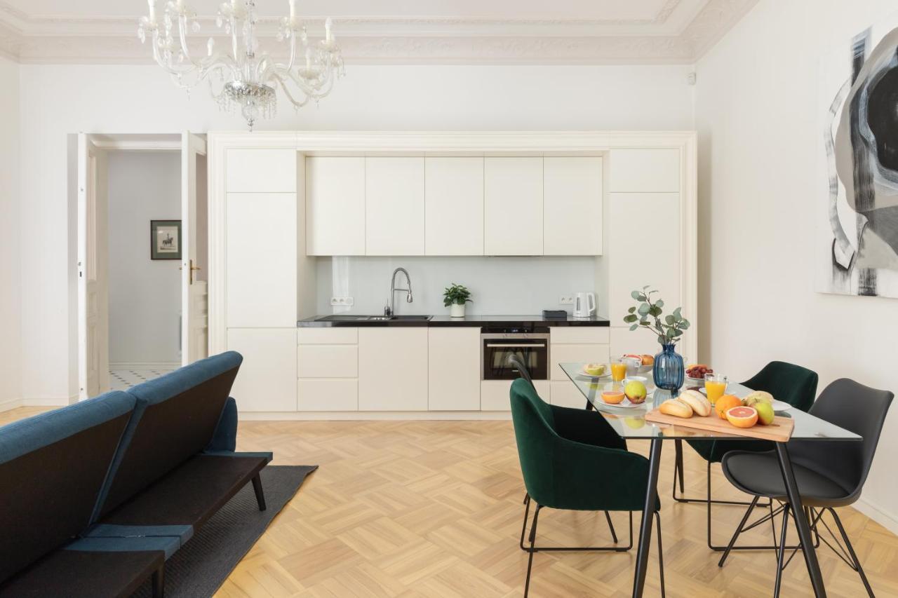 Marszalkowska 58 - Classy Two Bedroom Apartment With Balcony By Noclegi Renters Varsavia Esterno foto