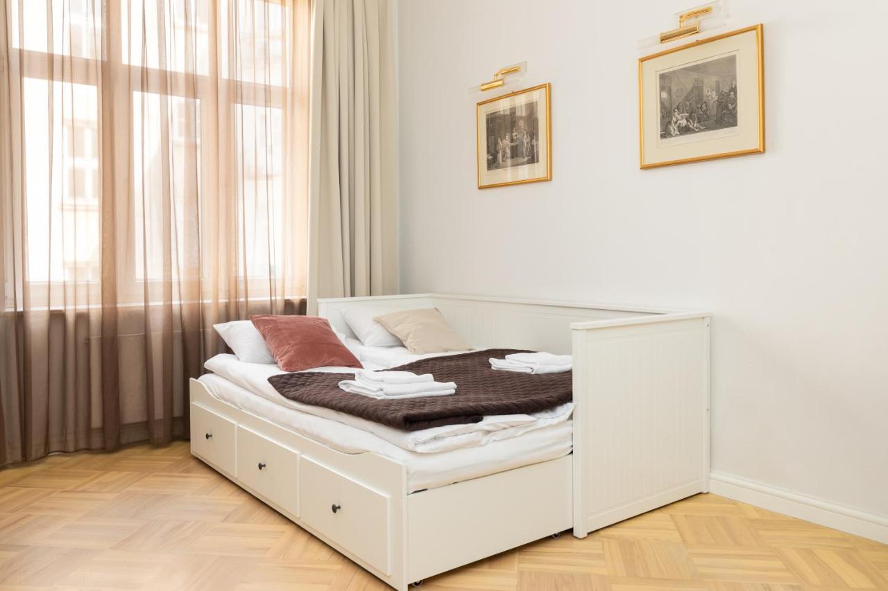 Marszalkowska 58 - Classy Two Bedroom Apartment With Balcony By Noclegi Renters Varsavia Esterno foto