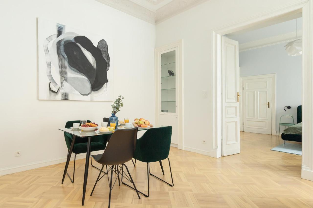 Marszalkowska 58 - Classy Two Bedroom Apartment With Balcony By Noclegi Renters Varsavia Esterno foto
